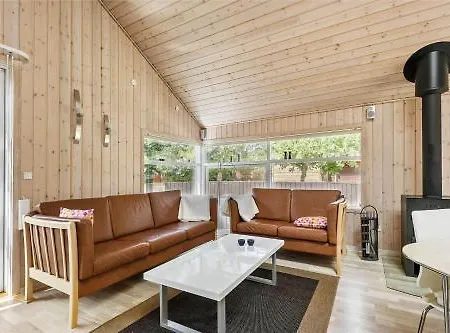 C11129-hemmet-bork-hytteby-233 Feriehus *